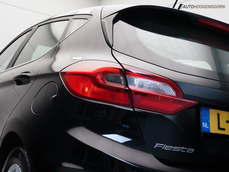 Ford Fiesta 1.0 EcoBoost Titanium Luxe (APPLE CARPLAY,LED VERL — photo 6