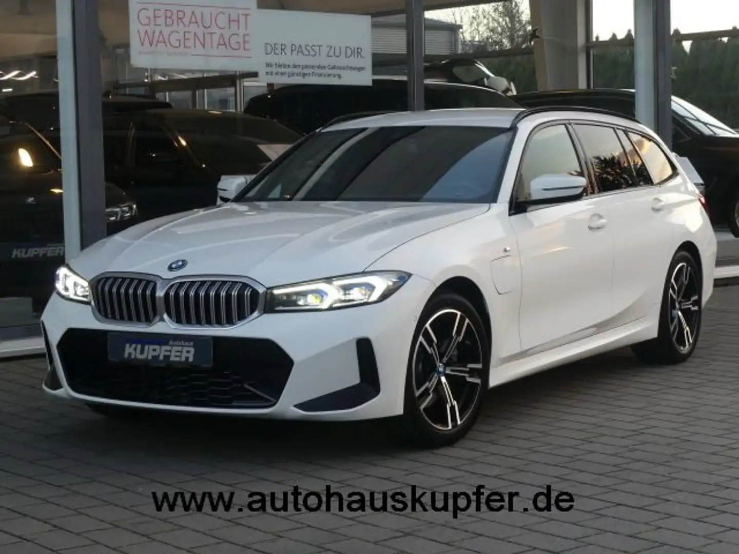 BMW 330 e Tour°M Sportpaket Ad.LED°18M°Headup+HIFI Alb - 1