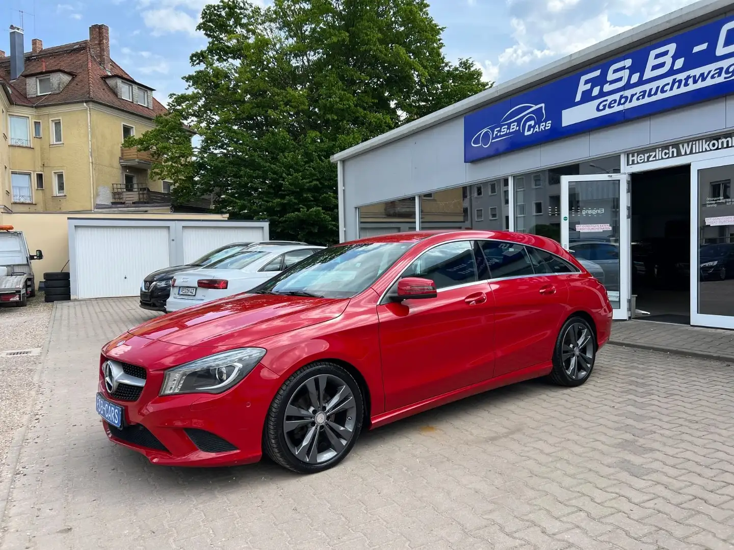 Mercedes-Benz CLA 200 CLA -Klasse Shooting Brake CLA 200 Красный - 2