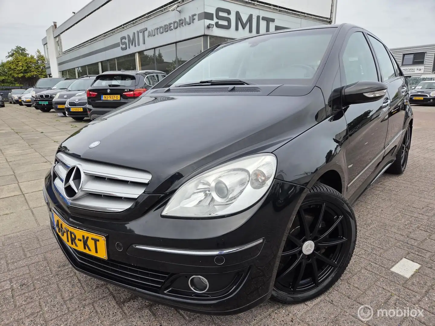 Mercedes-Benz B 200 Aut/Leder/Camera/Trekhaak/NLAuto Zwart - 1