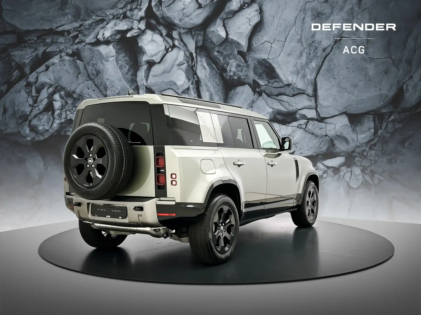 Land Rover Defender 110 P300e X-Dynamic SE AWD Aut Groen - 2