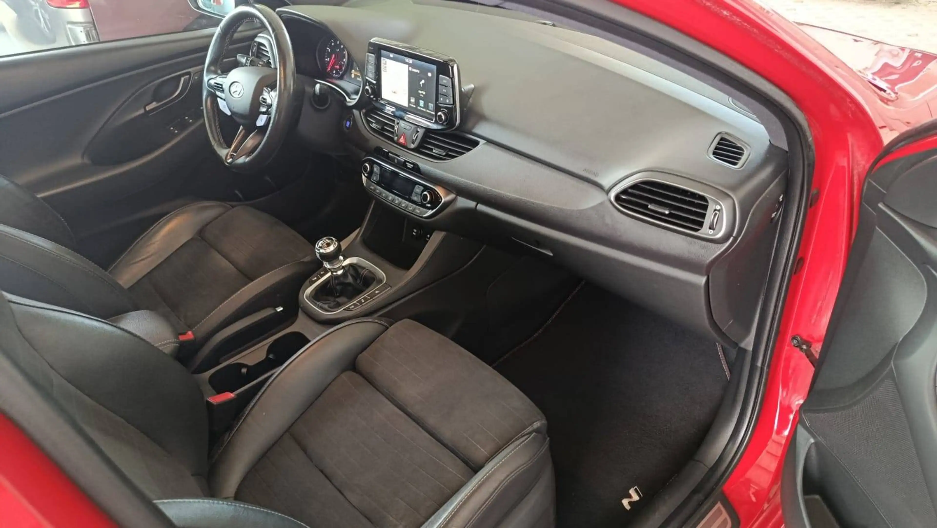 Hyundai i30 N Performance Panorama Sitz Lenkradhzg TÜV Neu — photo 12