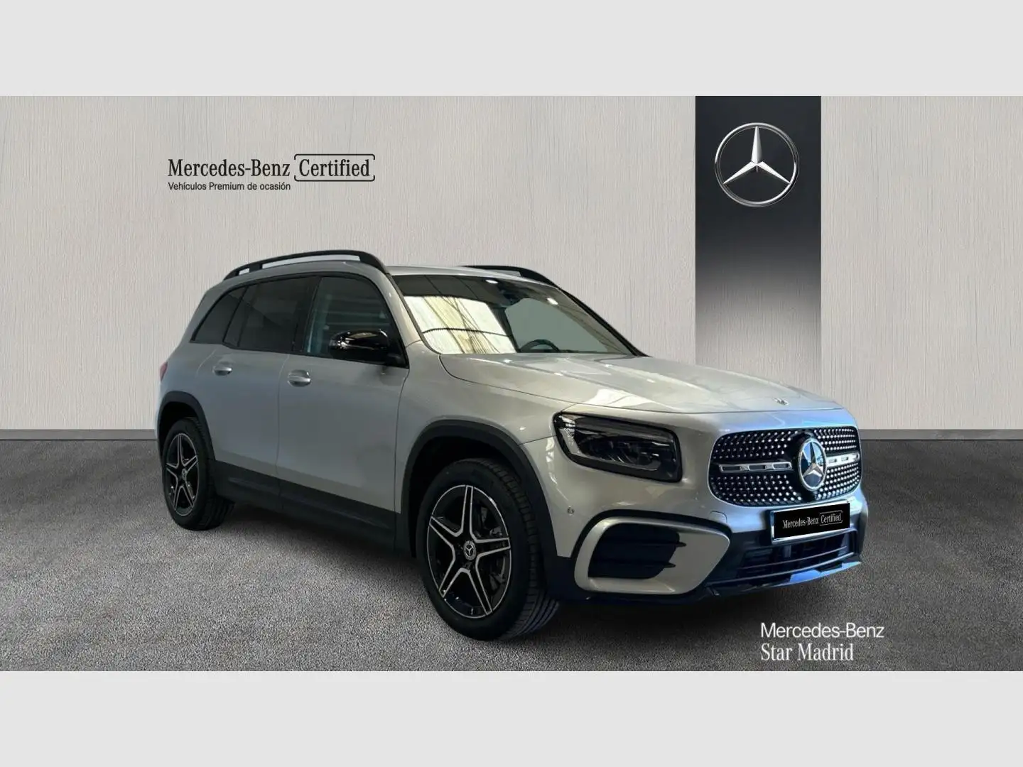 Mercedes-Benz GLB 200 d Plateado - 1