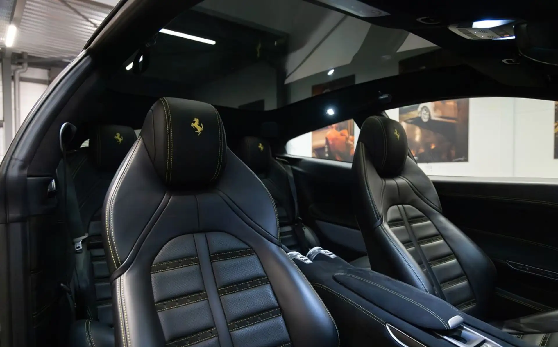 페라리 GTC4 루쏘 2020 건메탈 사진 7