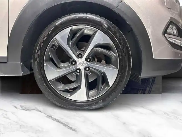 Hyundai Tucson view 8