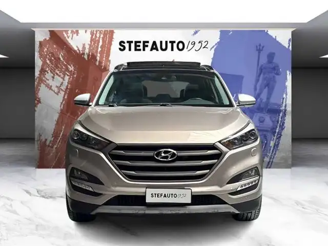 Hyundai Tucson view 2