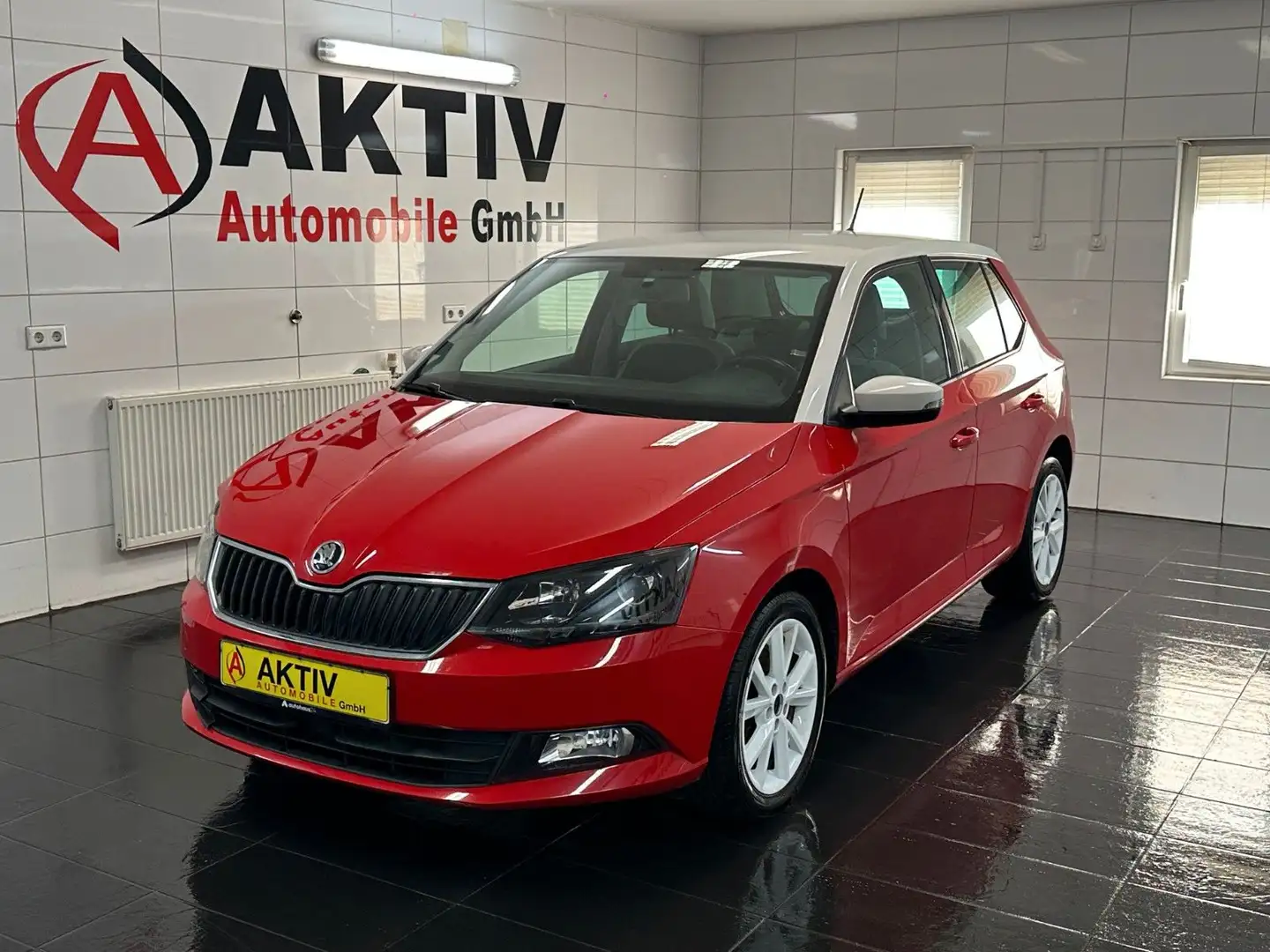 Skoda Fabia Style Rojo - 1