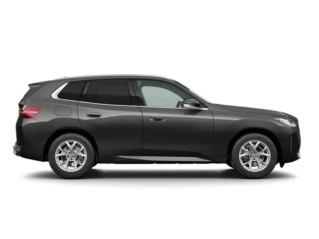 BMW X3 view 4