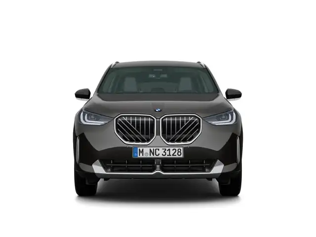 BMW X3 view 5