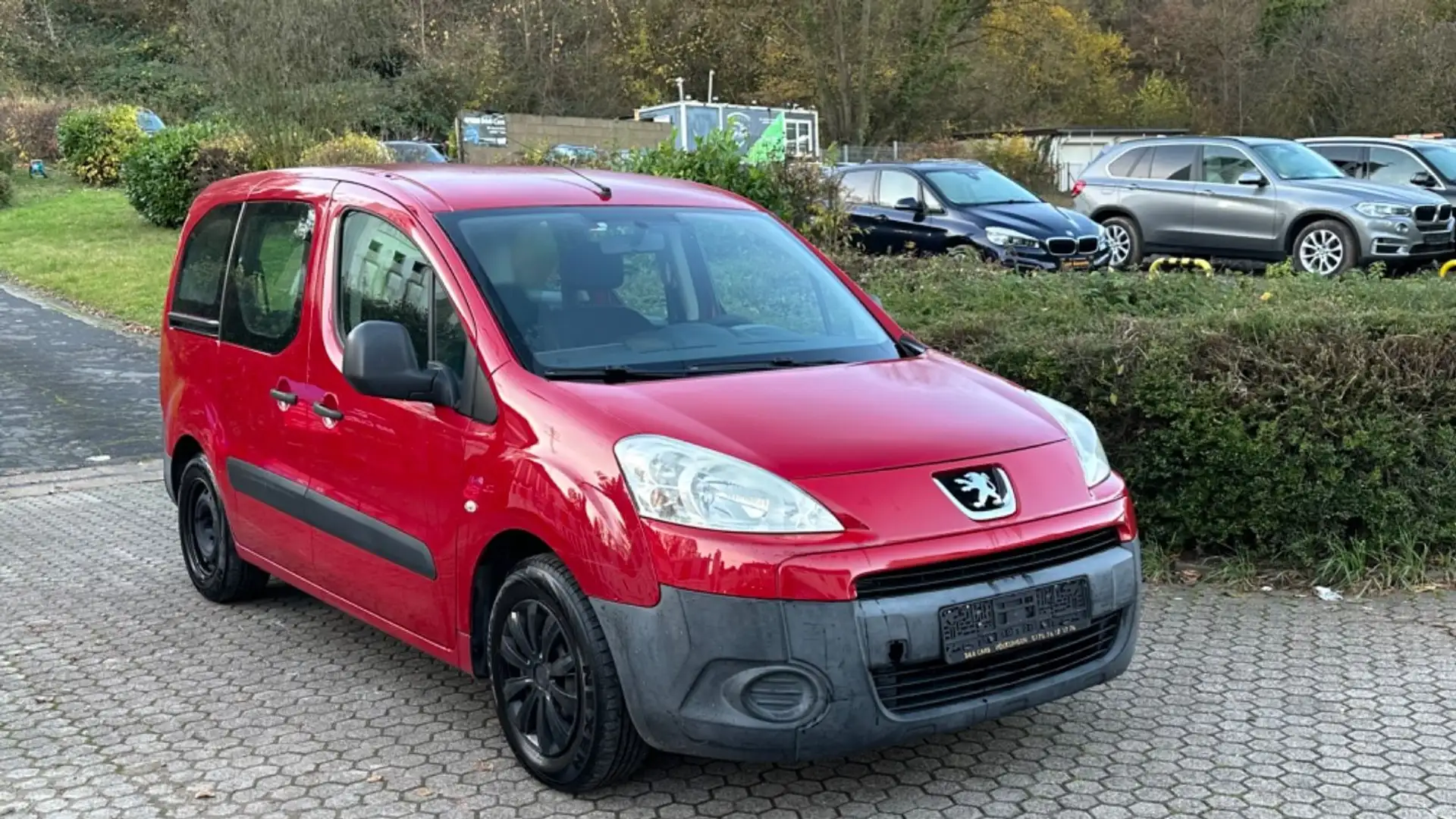 Peugeot Partner *1.HAND*EURO 4*TÜV 04/2025* Červená - 1