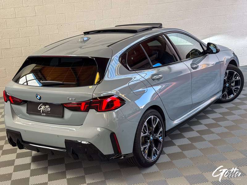 Photo du véhicule BMW 120
