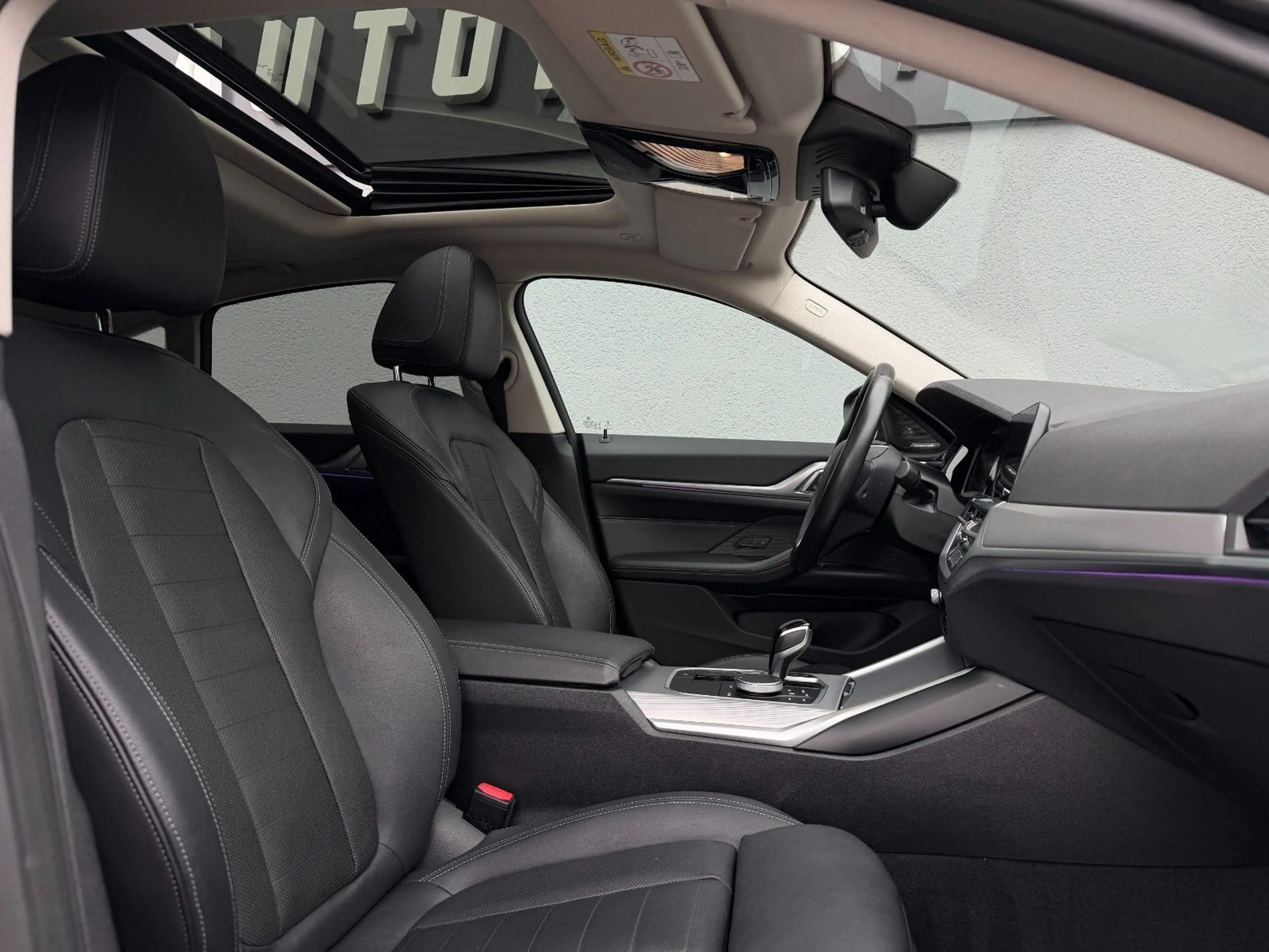 BMW 430 i Gran Coupe*Schiebedach*Standheizung* — photo 10