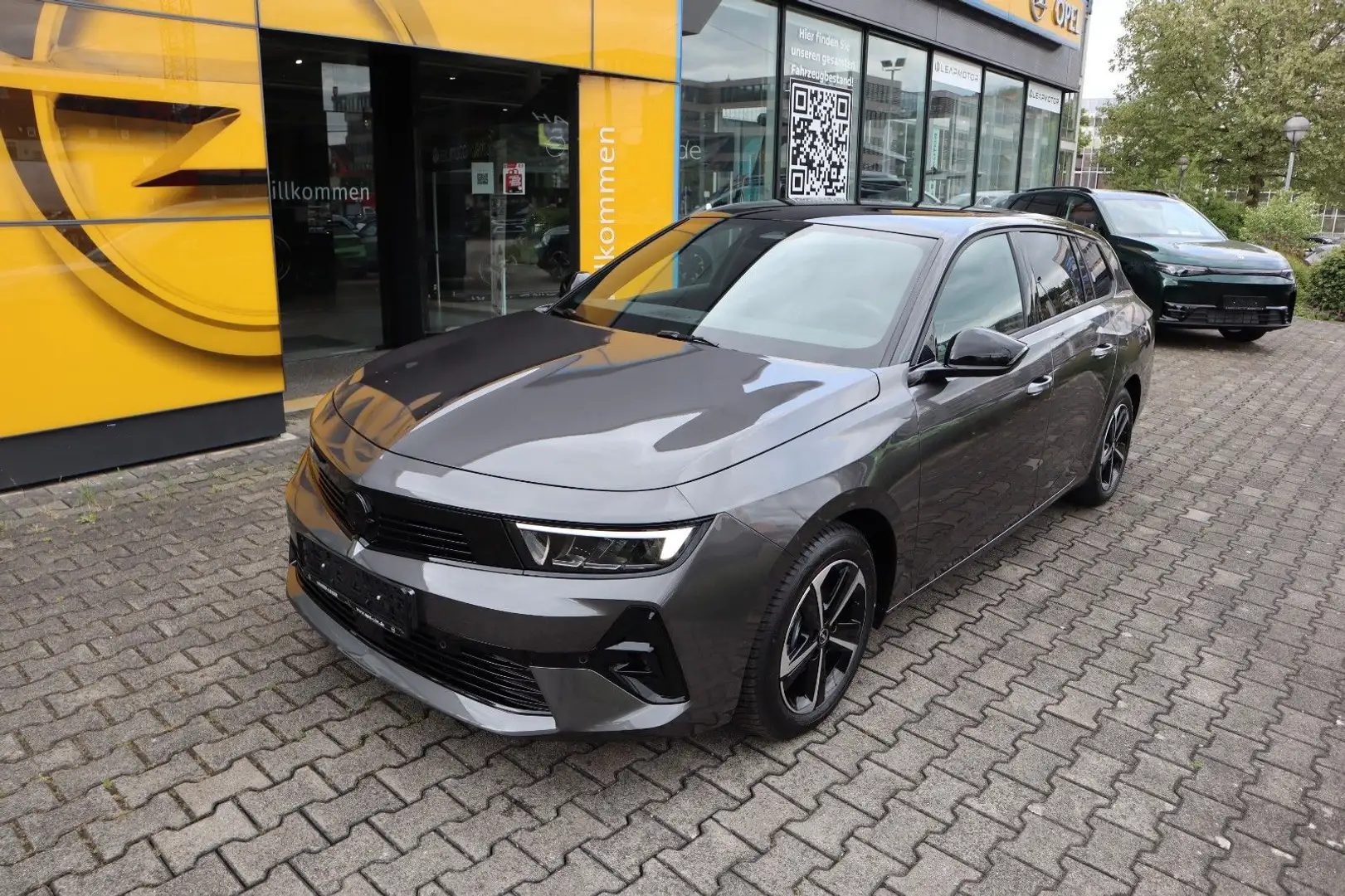 Opel Astra L Sports Tourer 1.2T AT8 GS, AHK, 360° Grijs - 2