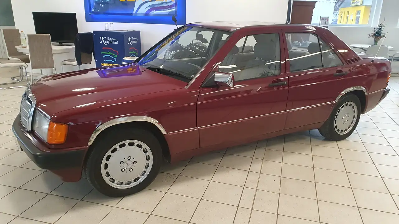 Mercedes-Benz 190 E 2.0 mit H-Kennzeichen, foto 2