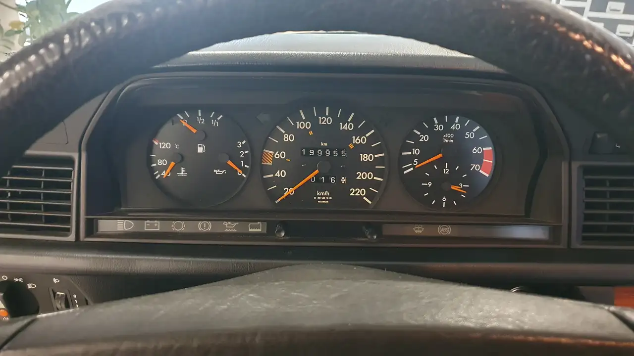 Mercedes-Benz 190 E 2.0 mit H-Kennzeichen, foto 12