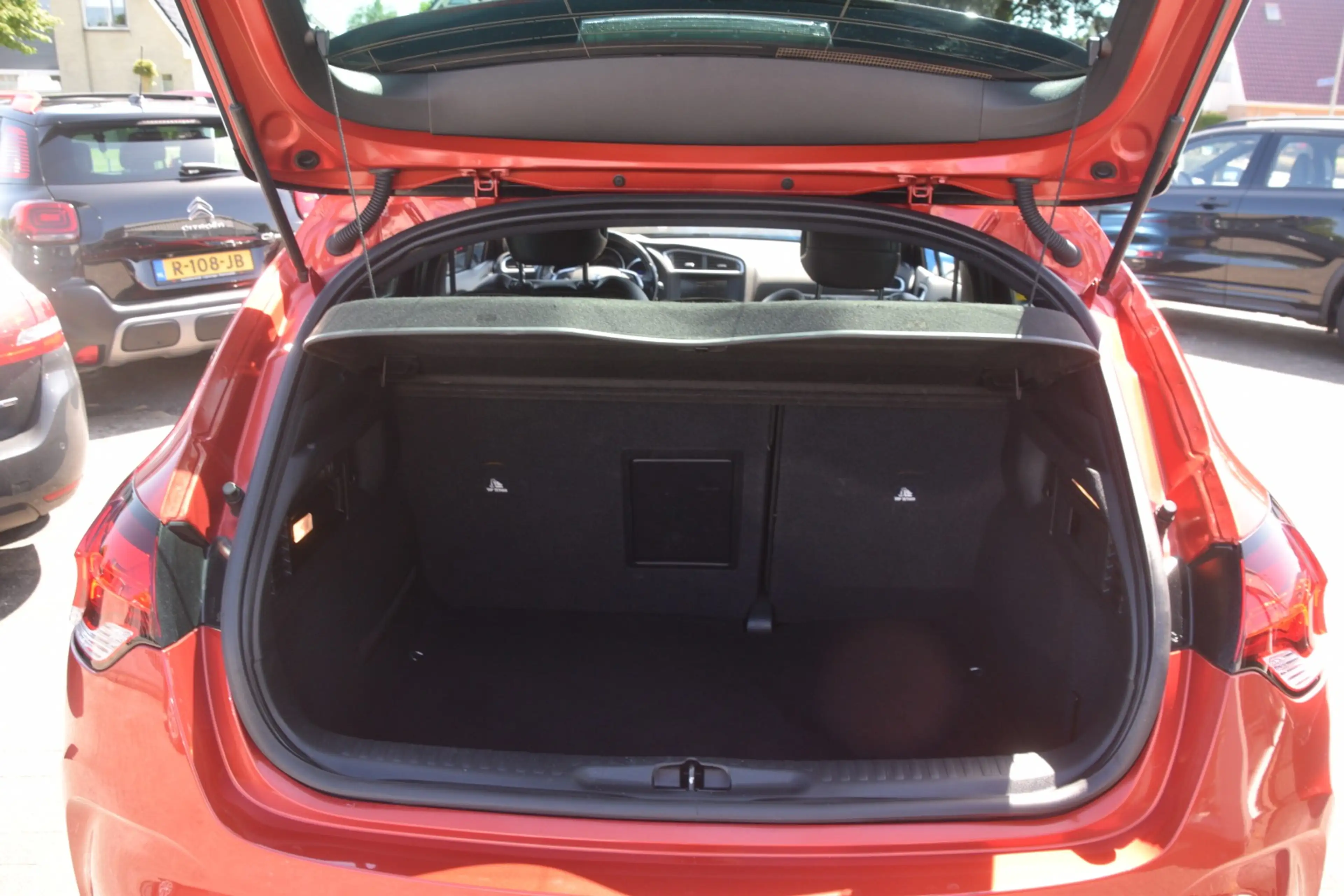 DS Automobiles DS 4 Crossback 1.6 BlueHDi Chic LED | Carplay | LMV | Trekhaak | — photo 23