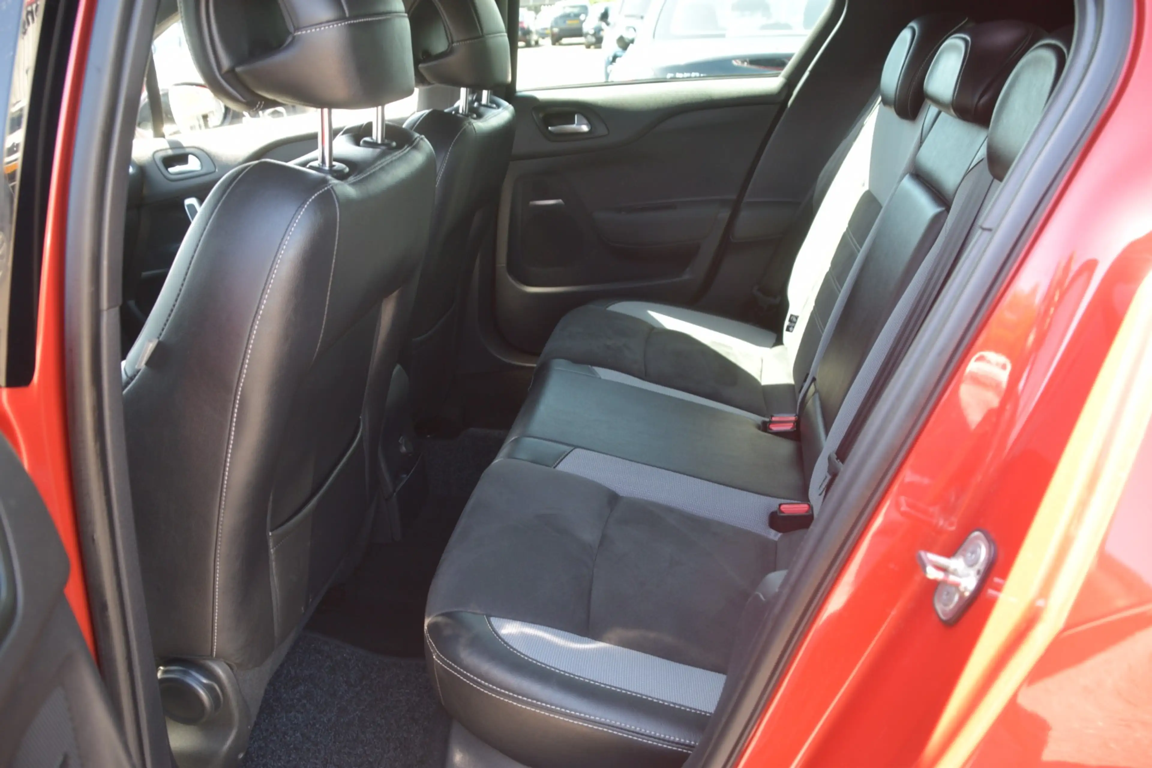 DS Automobiles DS 4 Crossback 1.6 BlueHDi Chic LED | Carplay | LMV | Trekhaak | — photo 18