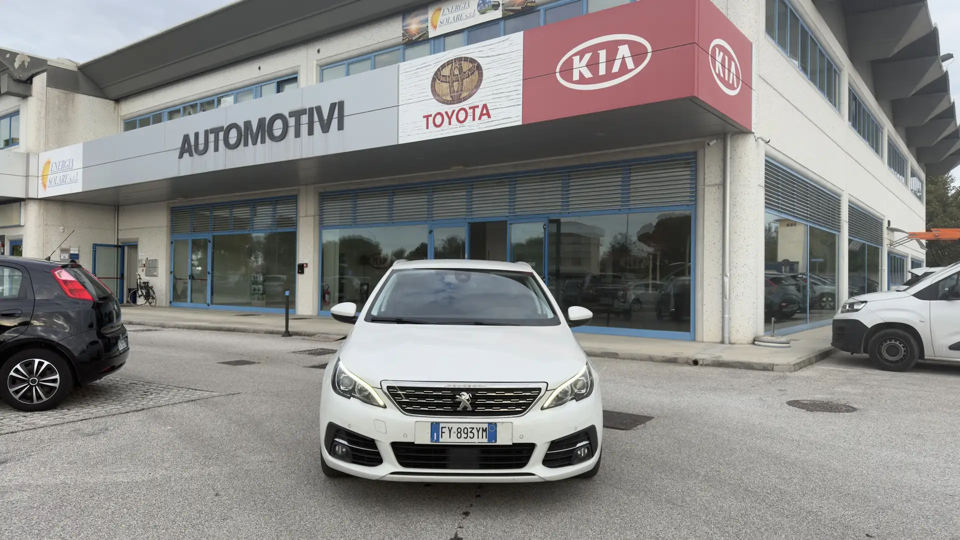 Peugeot 308 308 SW 1.5 bluehdi Allure s 24 MESI DI GARANZIA Bianco - 1