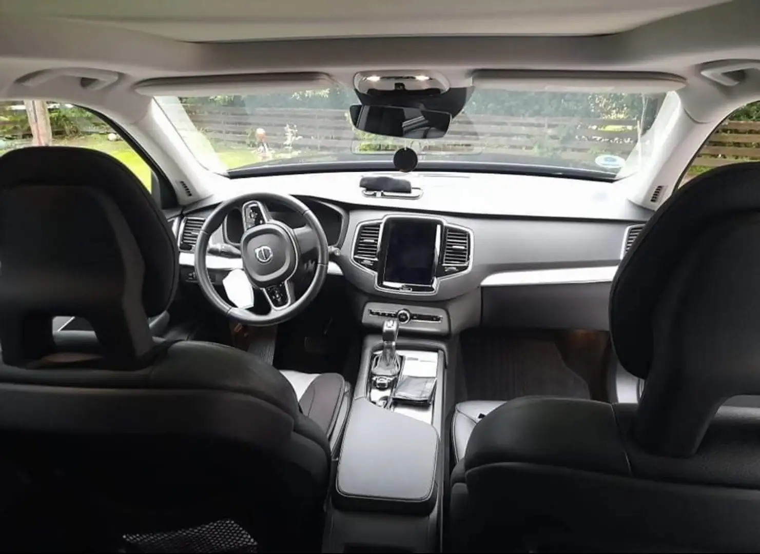Volvo XC90 D5 AWD Geartronic Momentum - 1