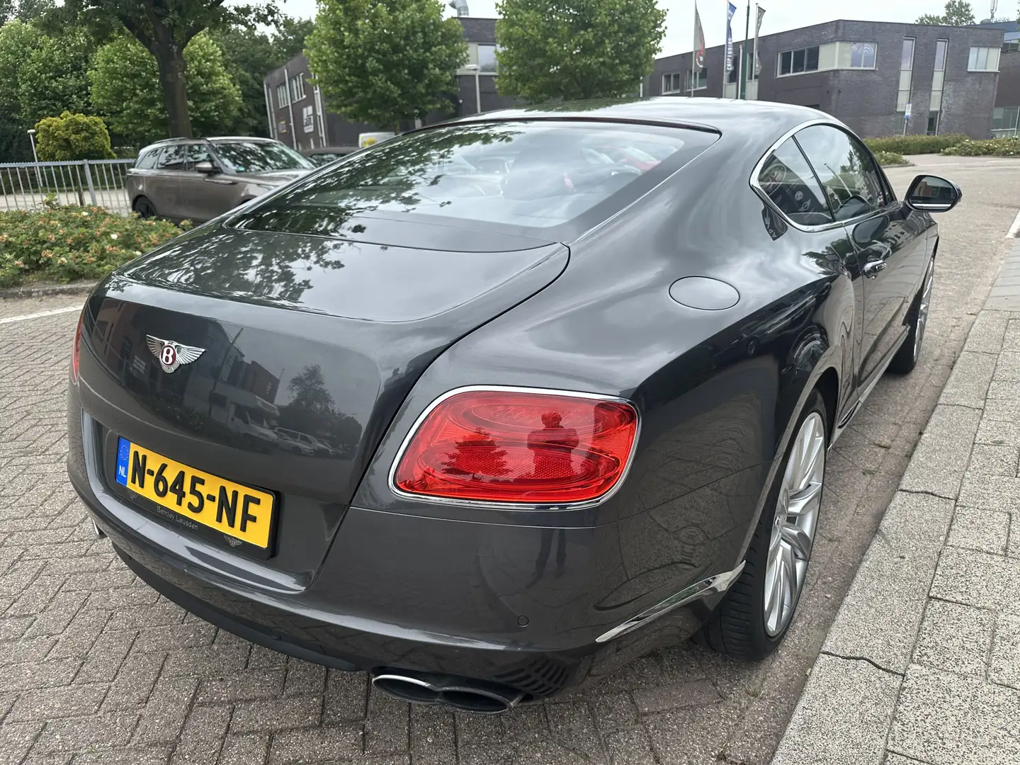 Bentley Continental GT 4.0 V8 Gris - 2