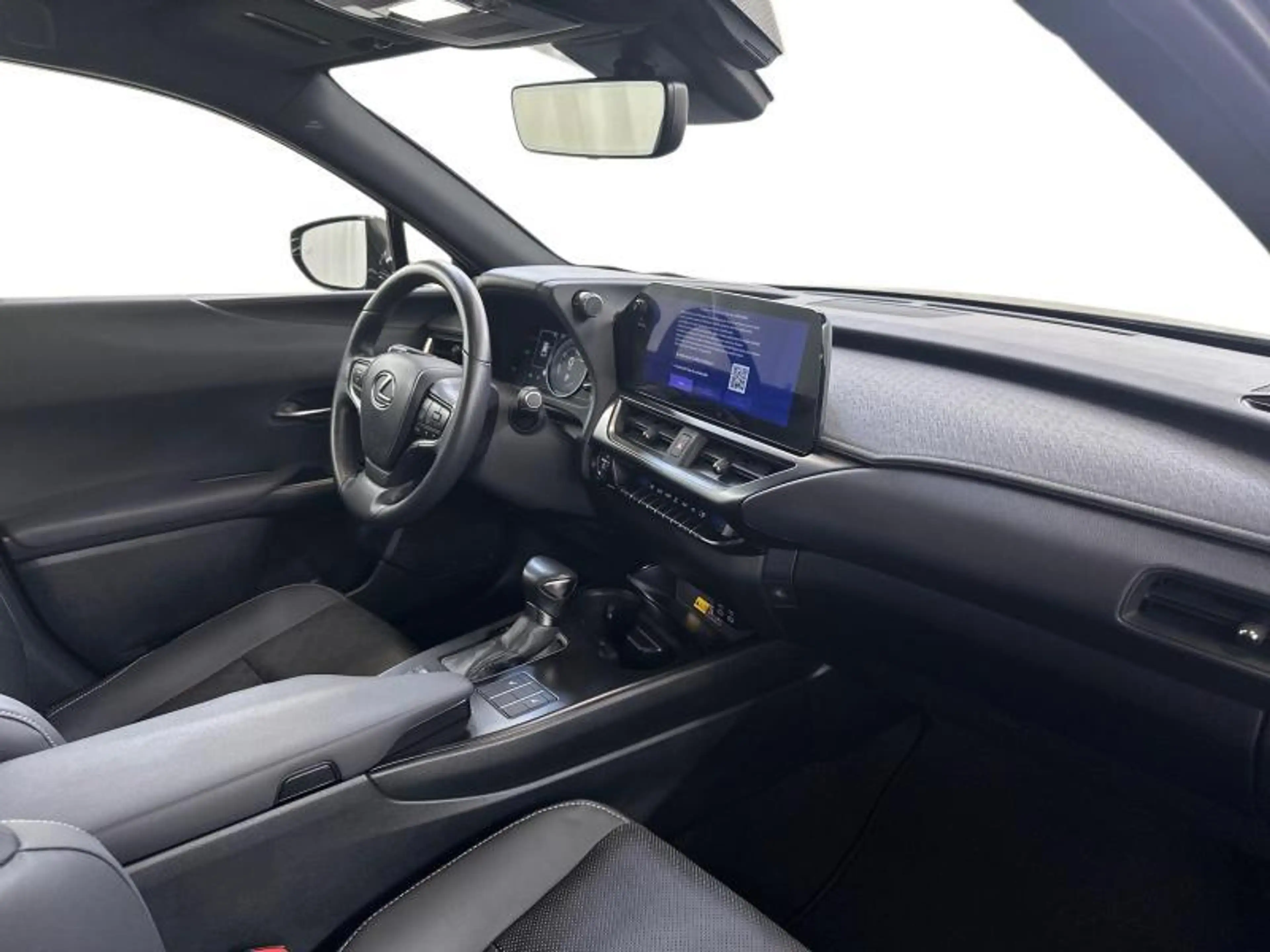 Lexus UX 250h Business Line 2WD — photo 6