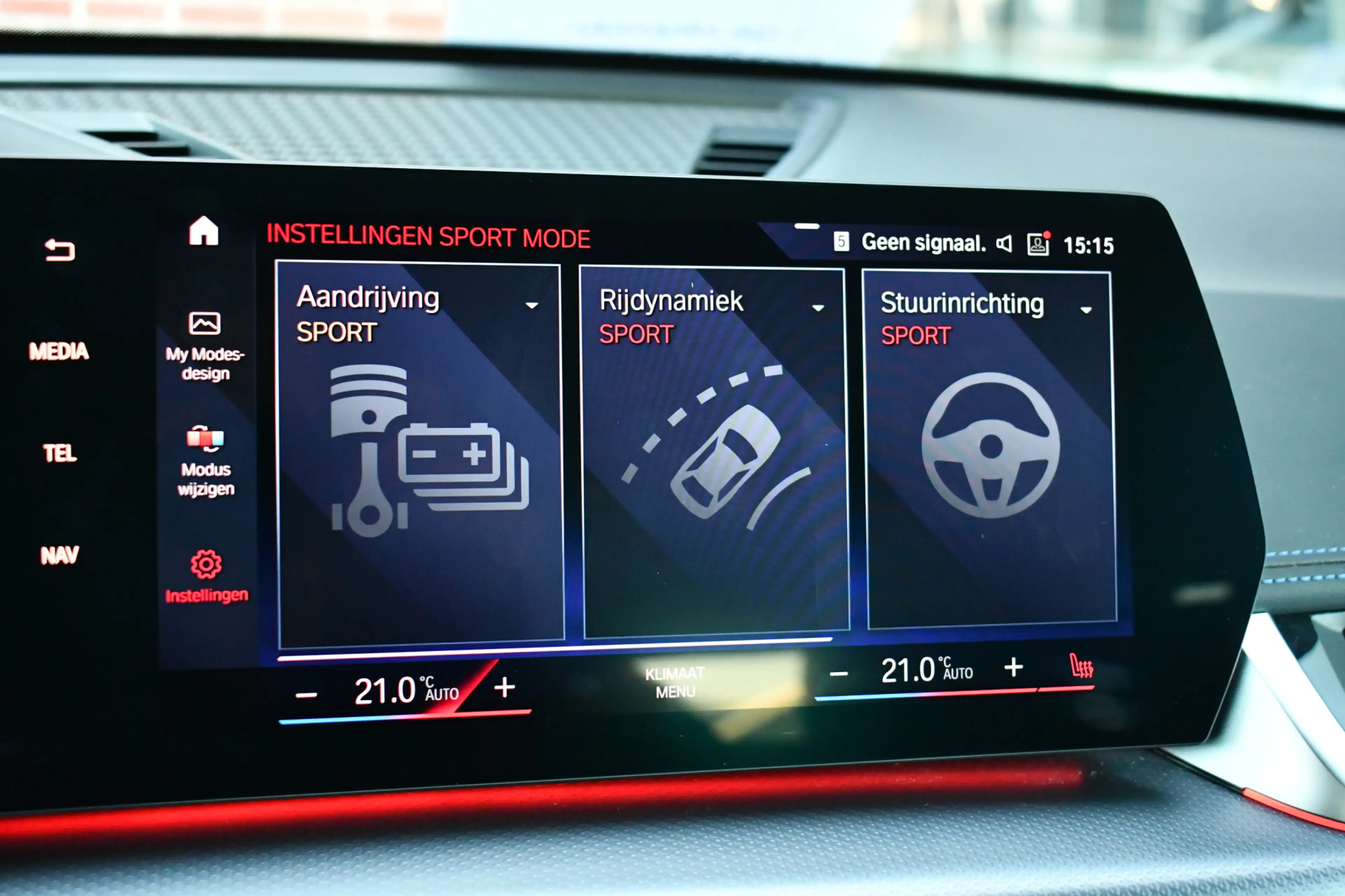BMW iX1 xDrive30 M-Sport Pano ACC Trekh E-zetels HUD H/K M — photo 27
