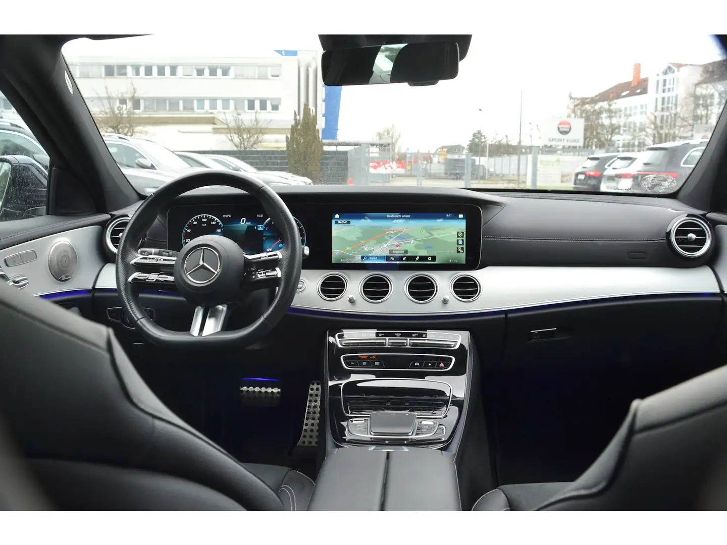 Mercedes-Benz E 300 T de AMG Line (Distronic SHD Memo KLGo 360 Blau - 2