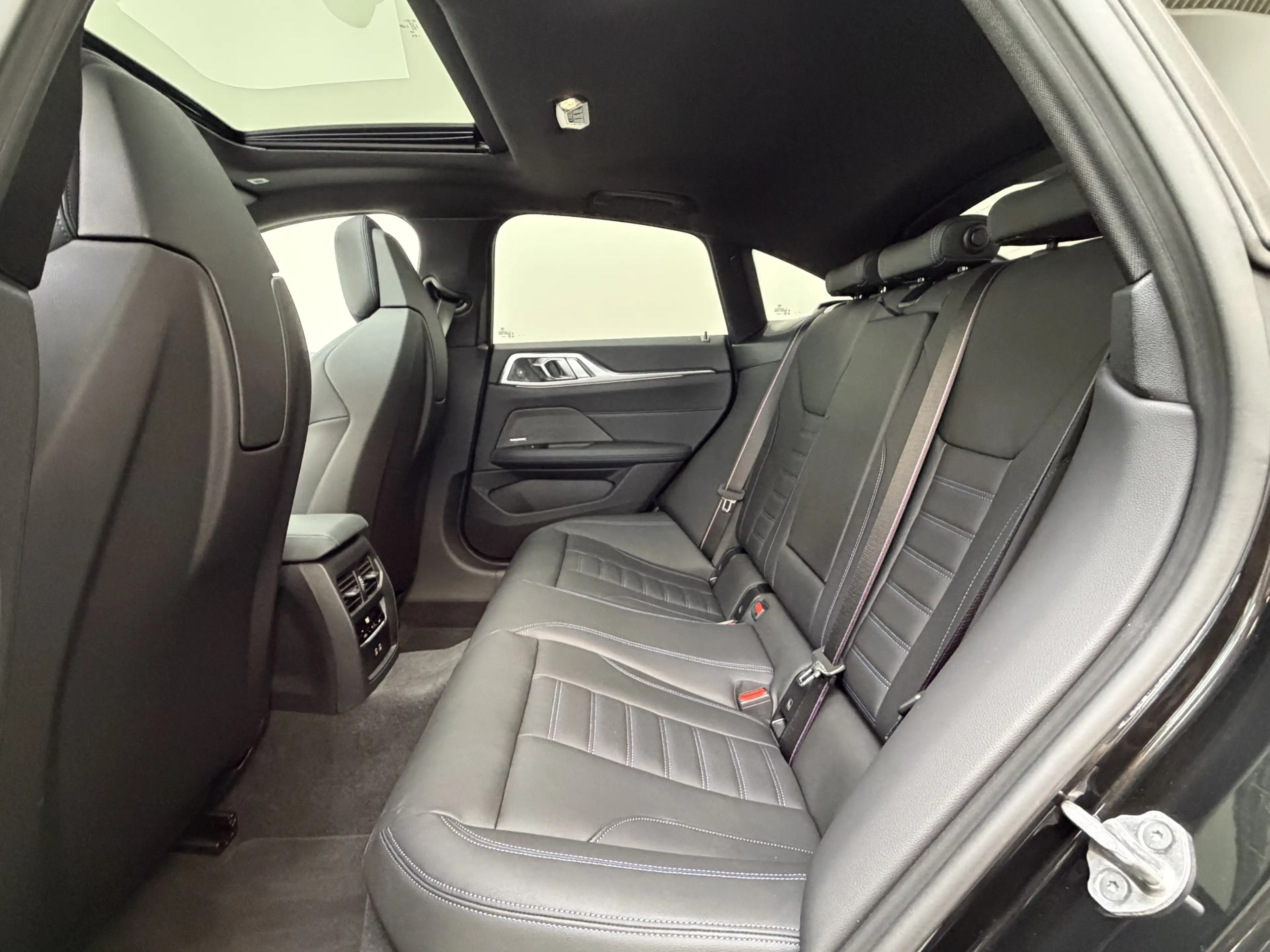 BMW 440 xDrive Pro AHK Glasdach Carbon ACC 360 H K — photo 18