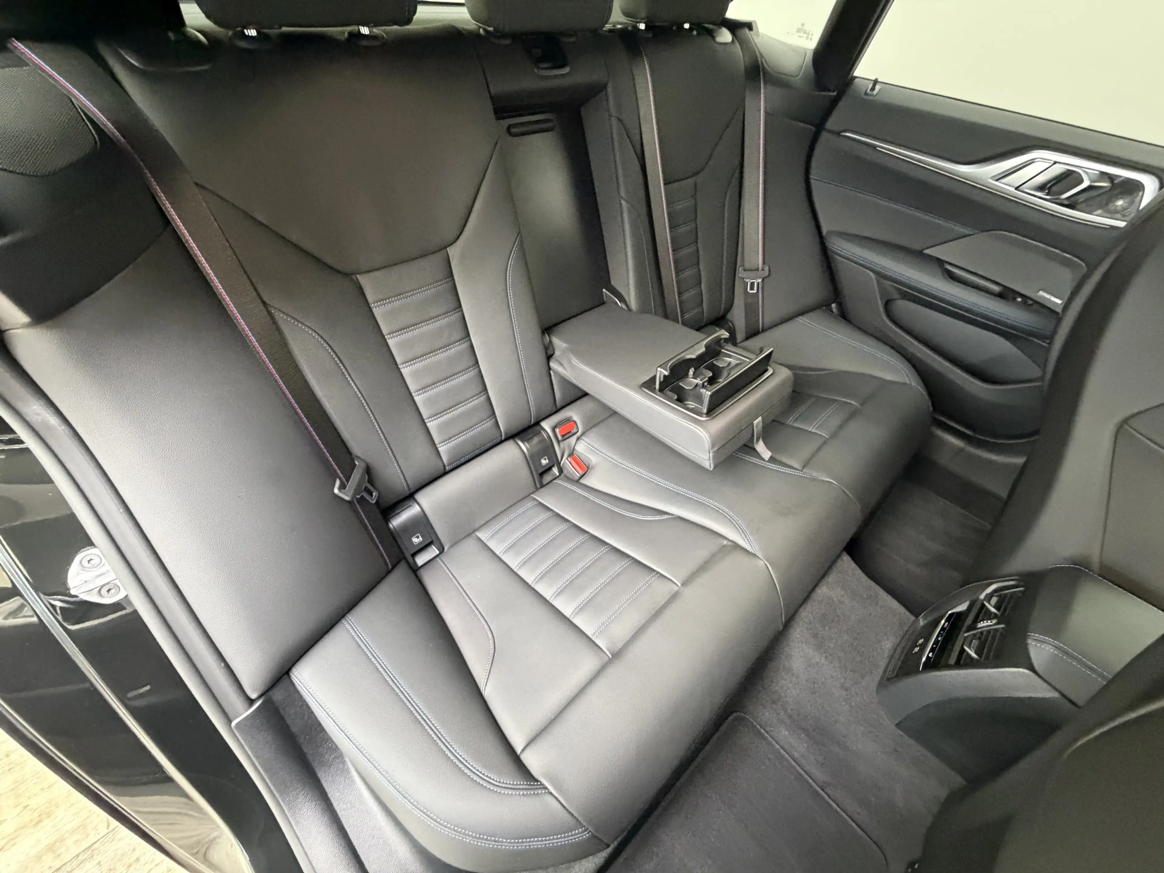 BMW 440 xDrive Pro AHK Glasdach Carbon ACC 360 H K — photo 26