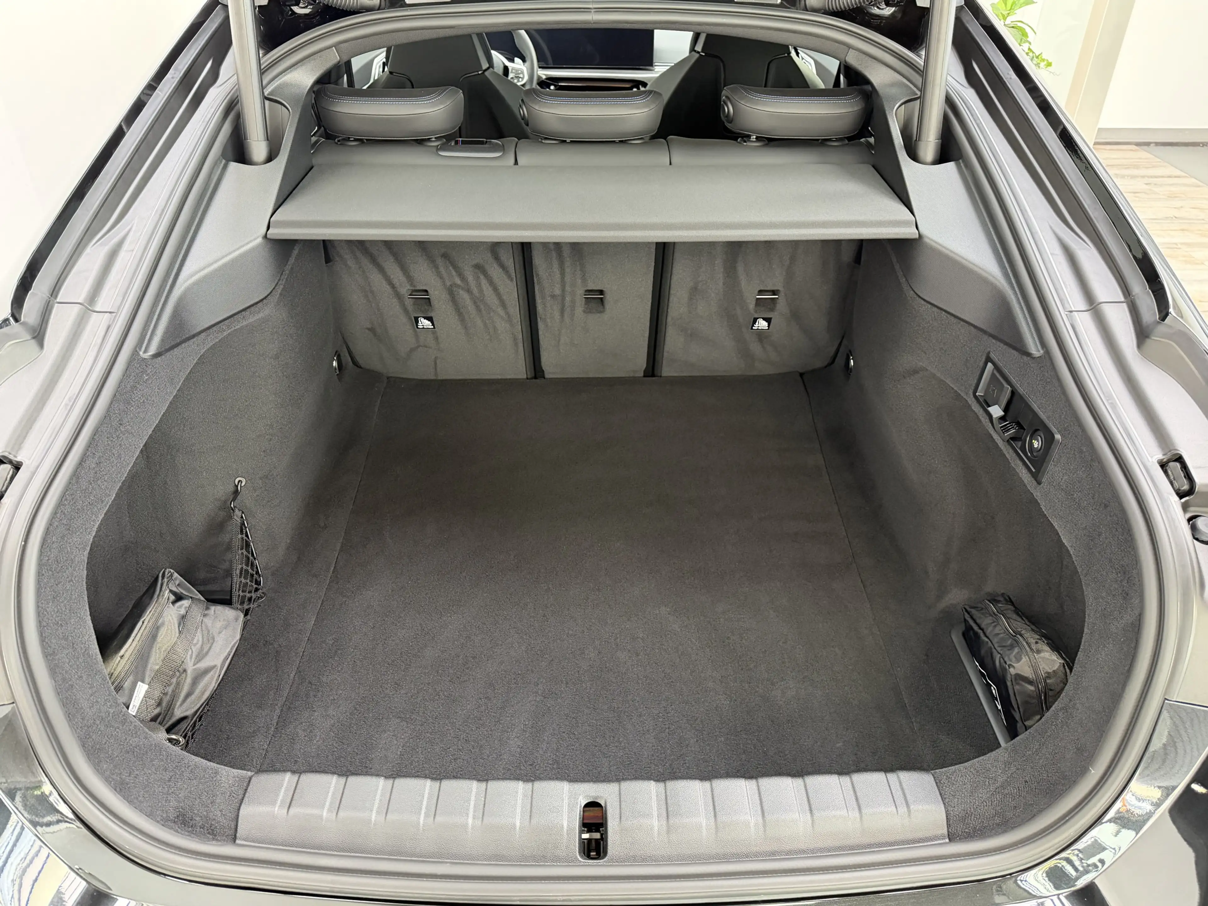 BMW 440 xDrive Pro AHK Glasdach Carbon ACC 360 H K — photo 21