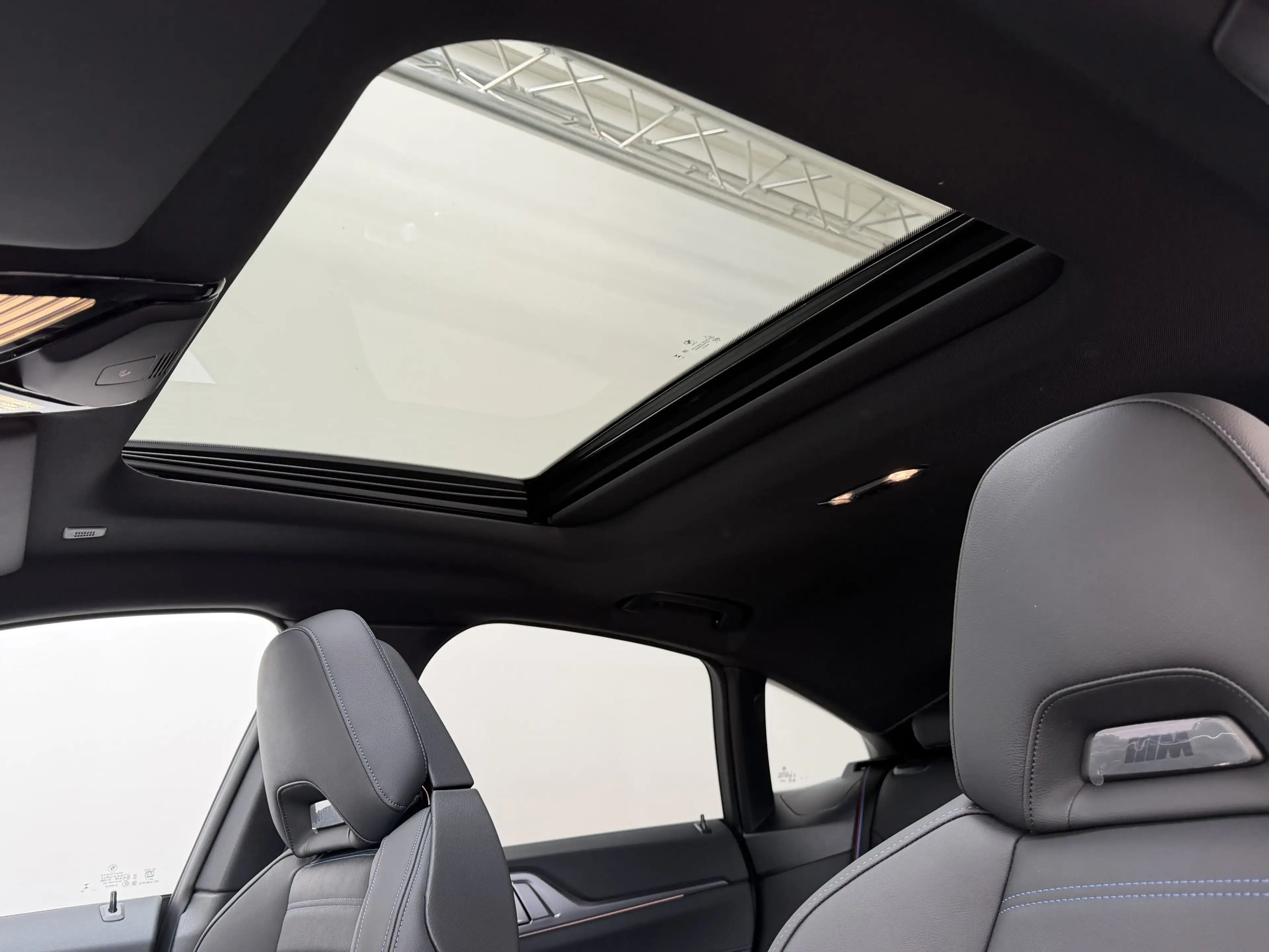 BMW 440 xDrive Pro AHK Glasdach Carbon ACC 360 H K — photo 12