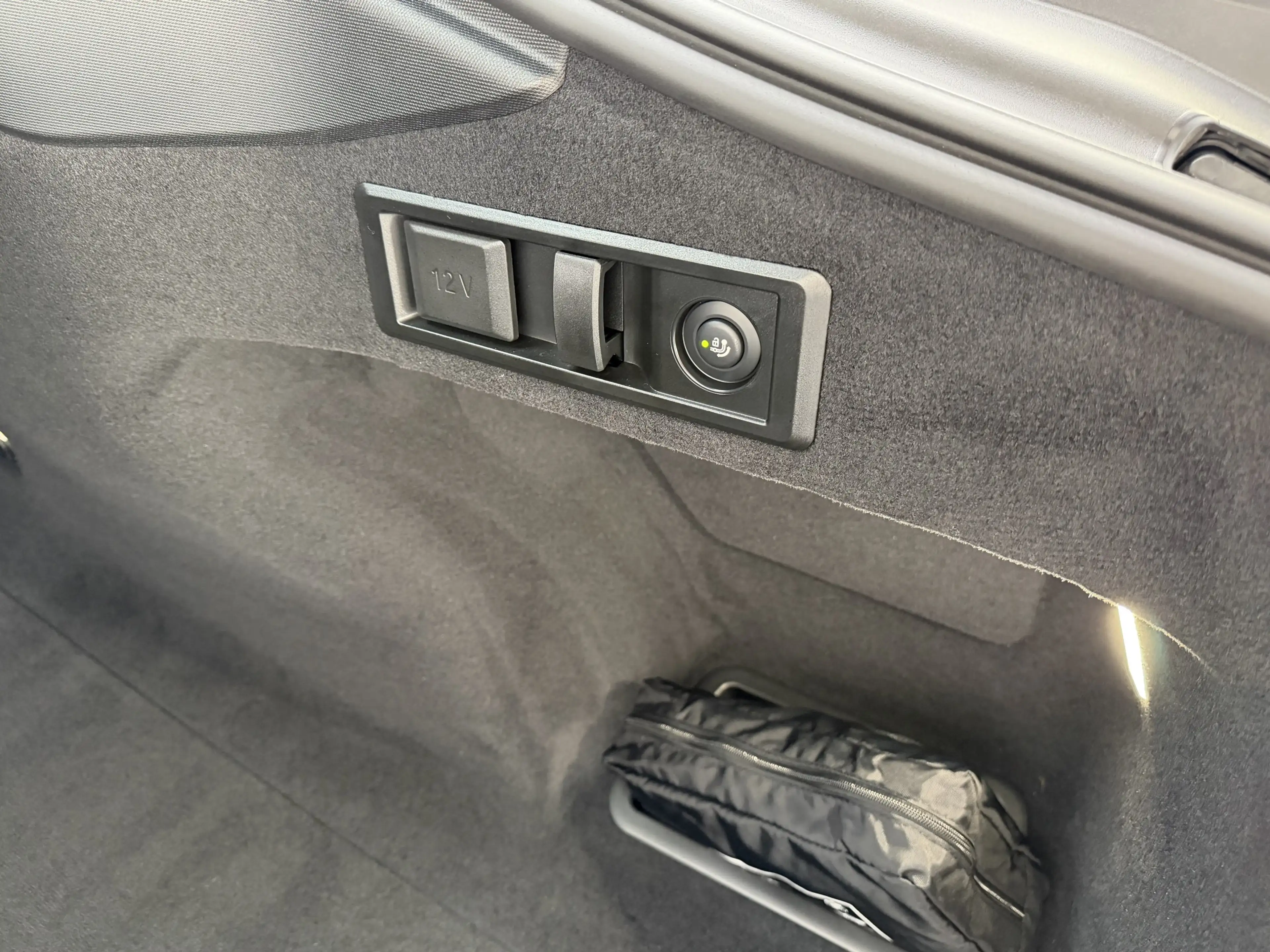 BMW 440 xDrive Pro AHK Glasdach Carbon ACC 360 H K — photo 24
