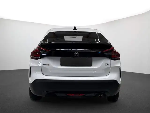 Citroen C4 view 4
