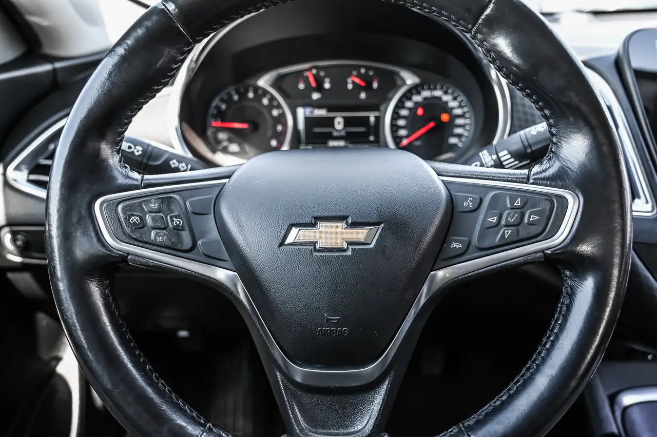 Chevrolet Malibu снимка Chevrolet Malibu