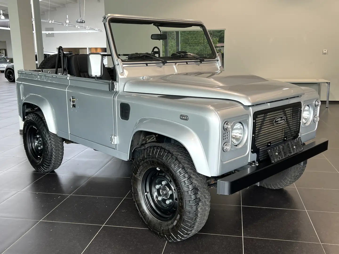 Land Rover Defender 90 2.2 TD4 Euro5 soft top Silver - 2