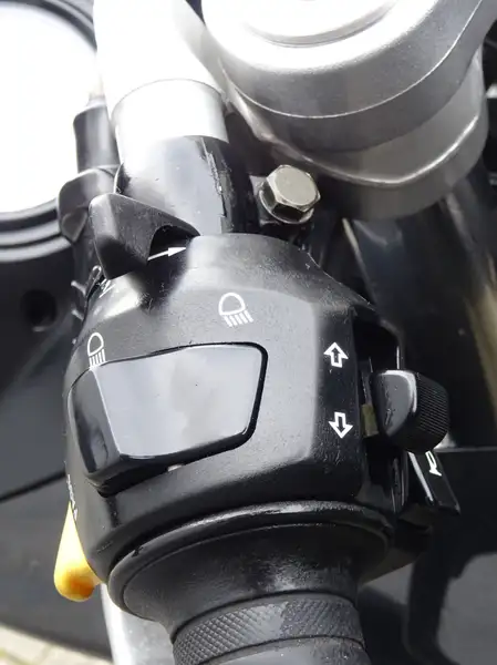 Suzuki SV 650 - foto 8