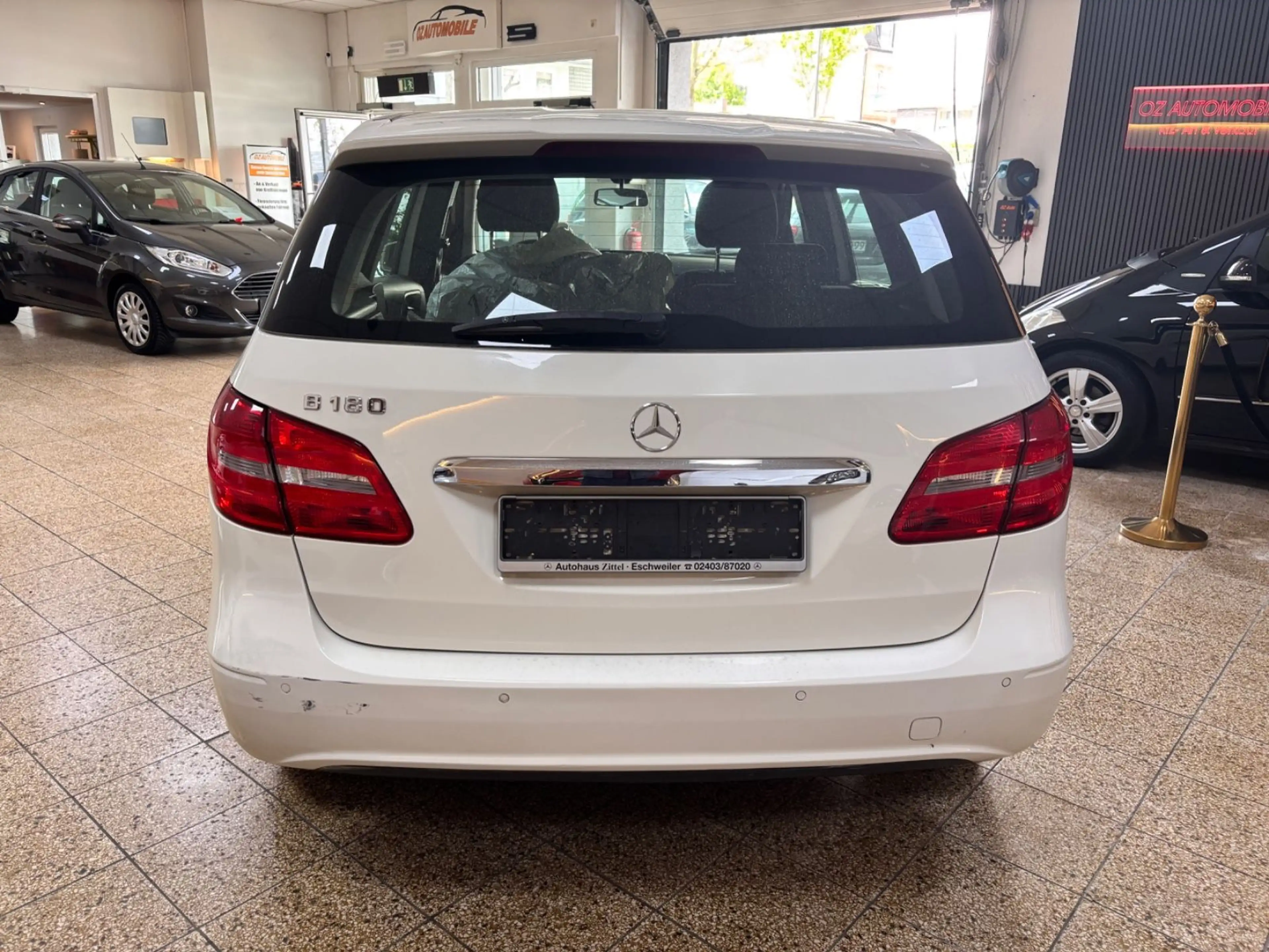 Mercedes-Benz B 180 Aut. — photo 4