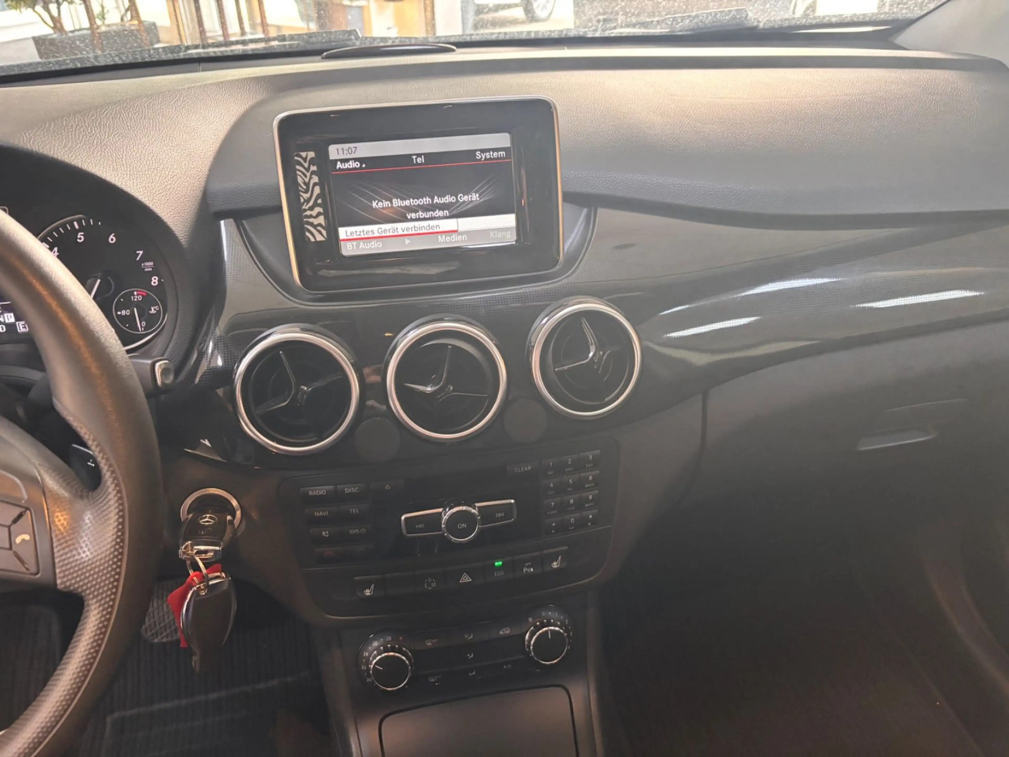 Mercedes-Benz B 180 Aut. — photo 14