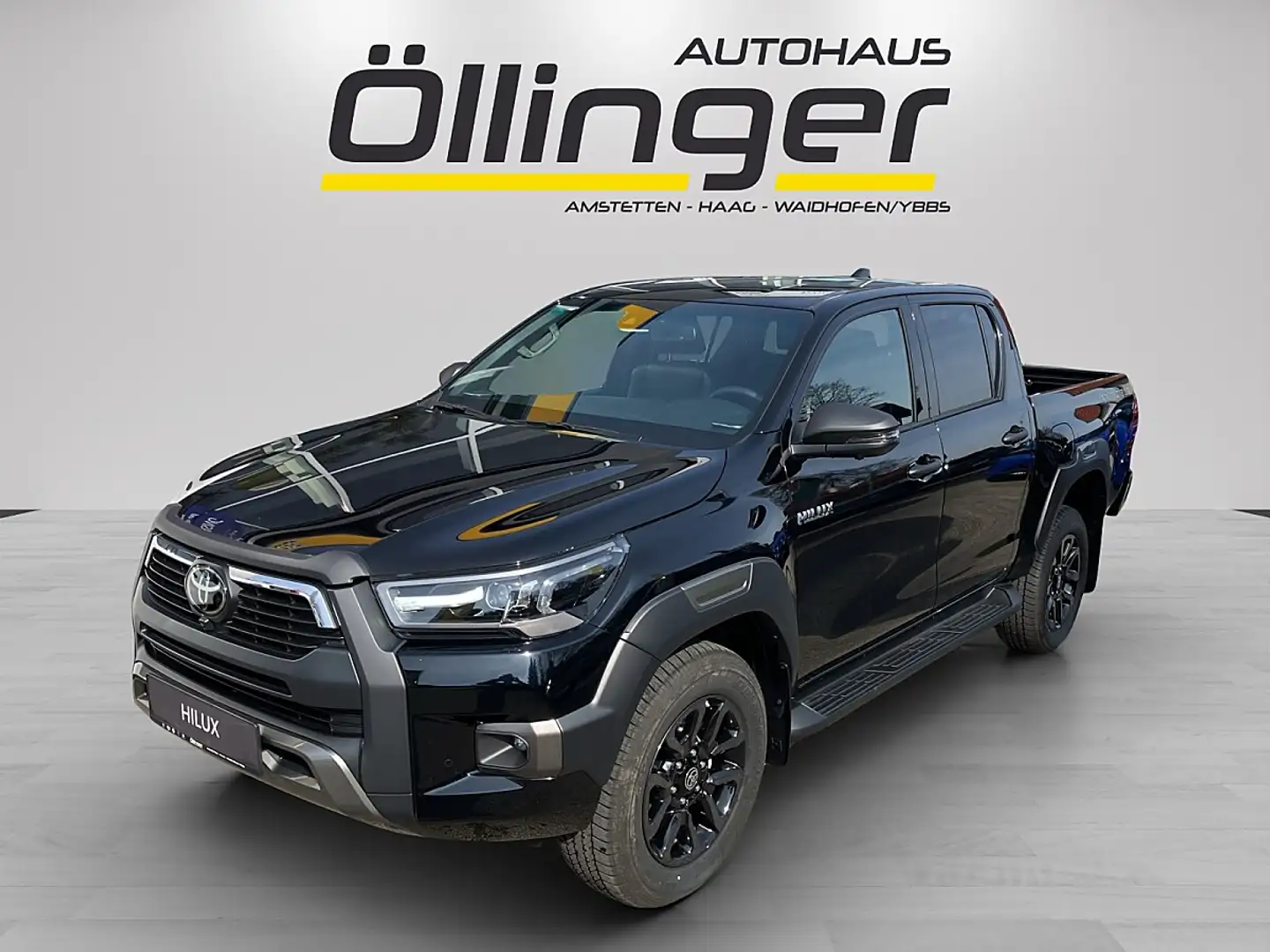 Toyota Hilux DK Invincible 4WD 2,8 D-4D MHEV Aut. Schwarz - 2