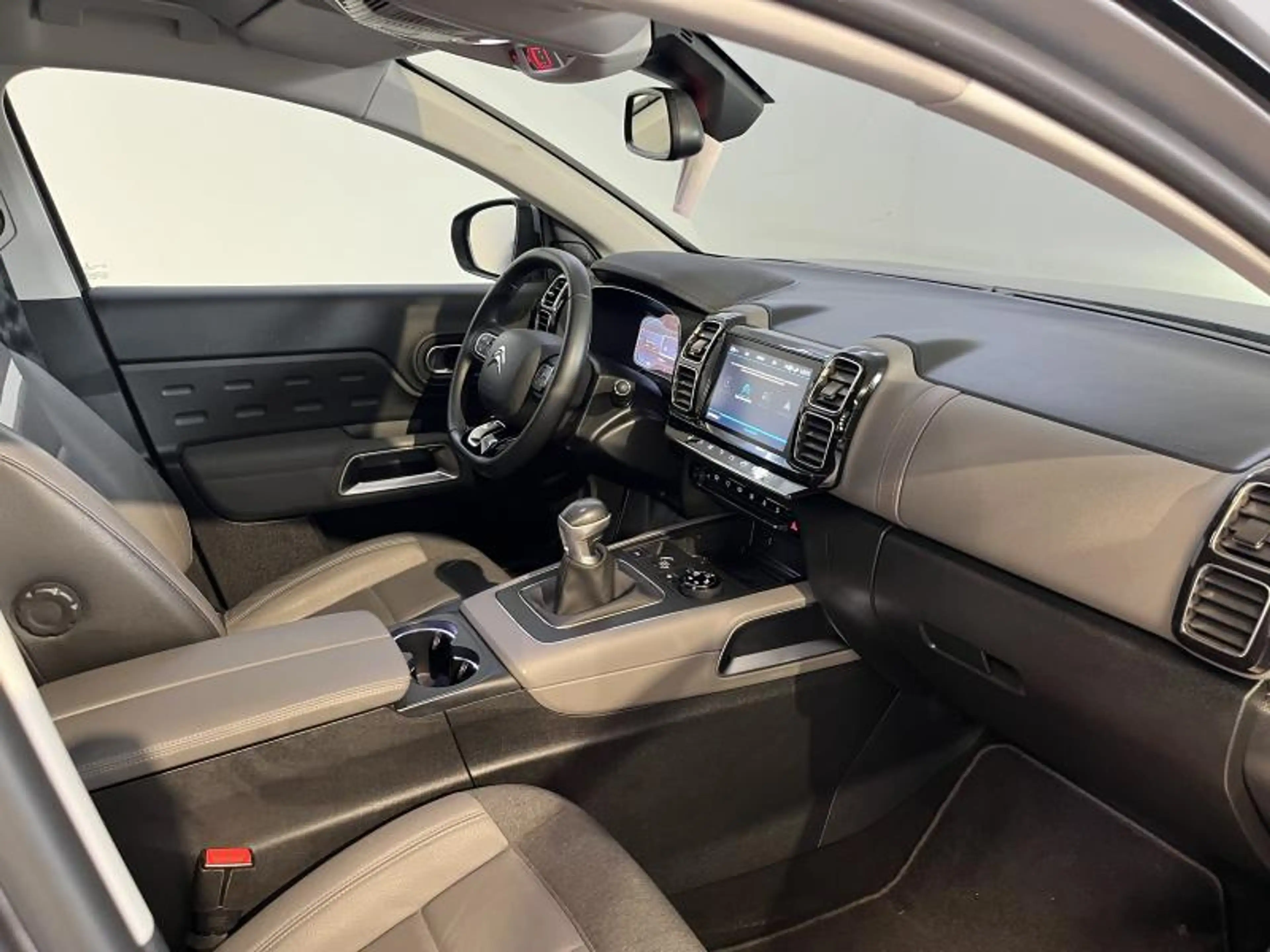 Citroen C5 Aircross Business — photo 14
