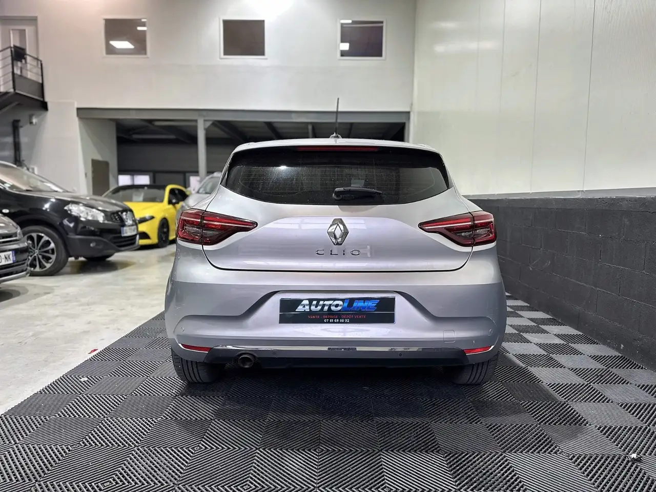 Renault Clio Citadine 5 portes — photo 18