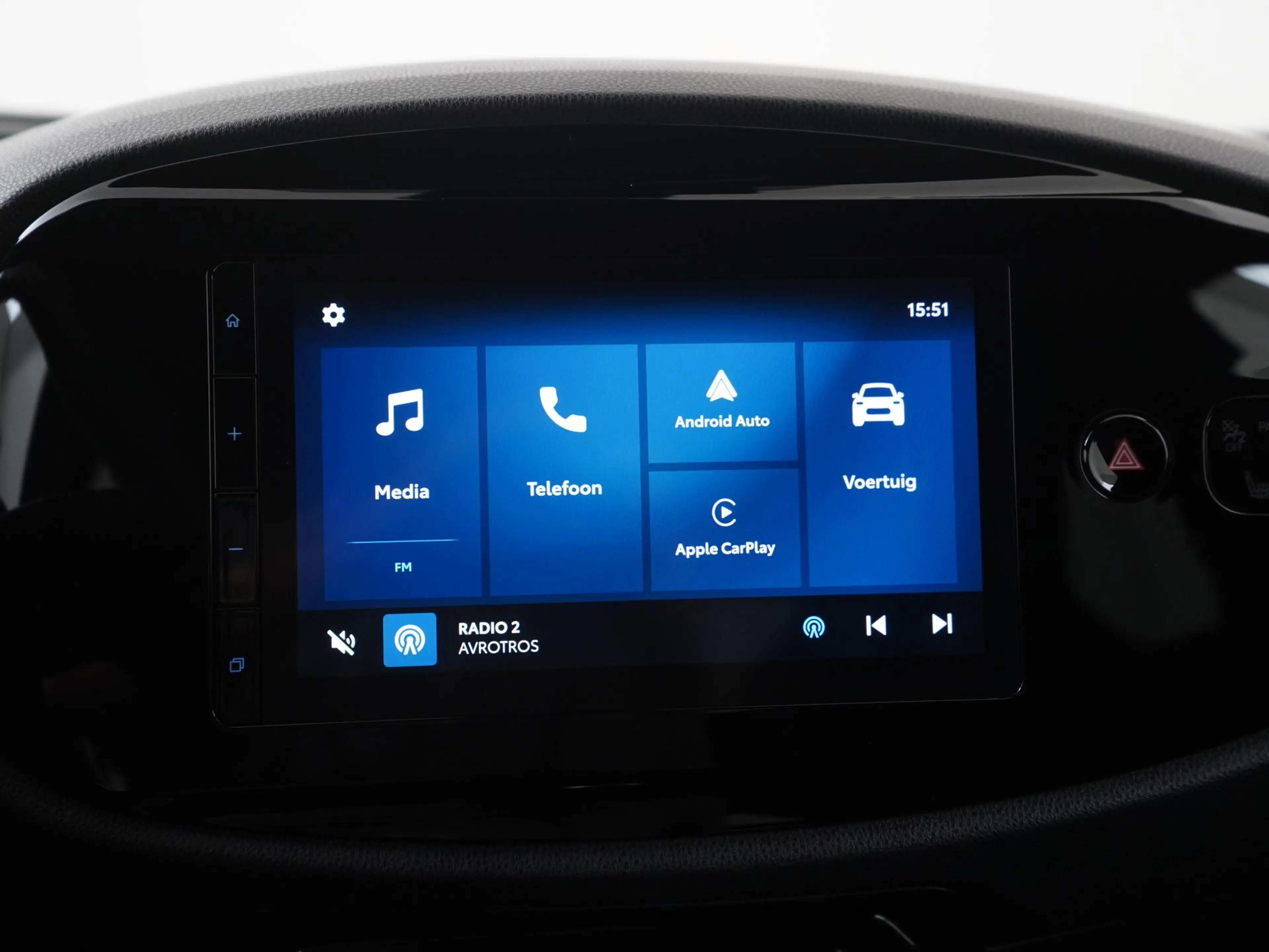 Toyota Aygo X 1.0 VVT-i MT Play | Camera | Apple/Android Carplay — photo 14