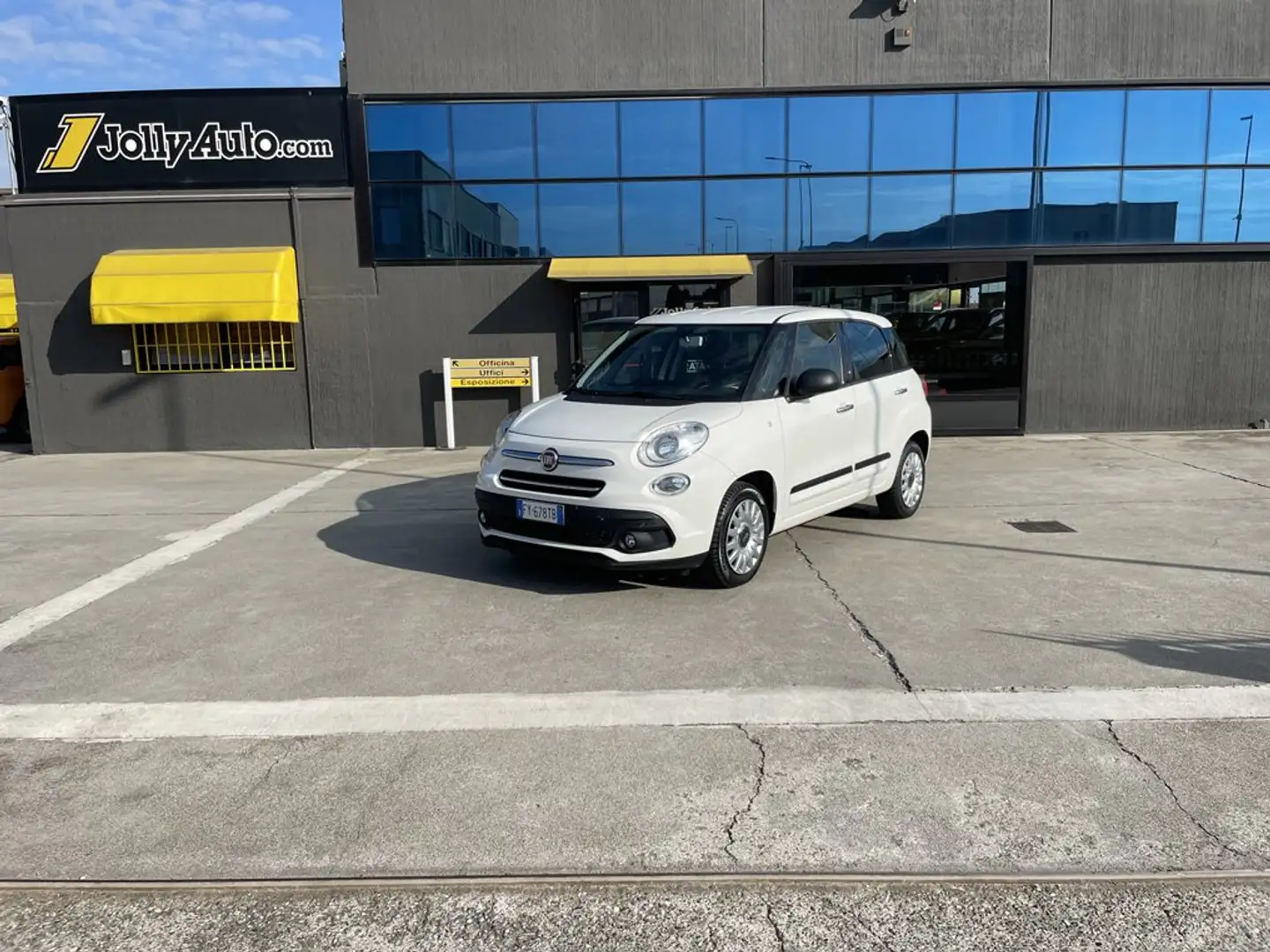 Fiat 500L PRO URBAN 1.3MJET MTA 95CV EURO6D (N1) AUTOMATICA Bílá - 2