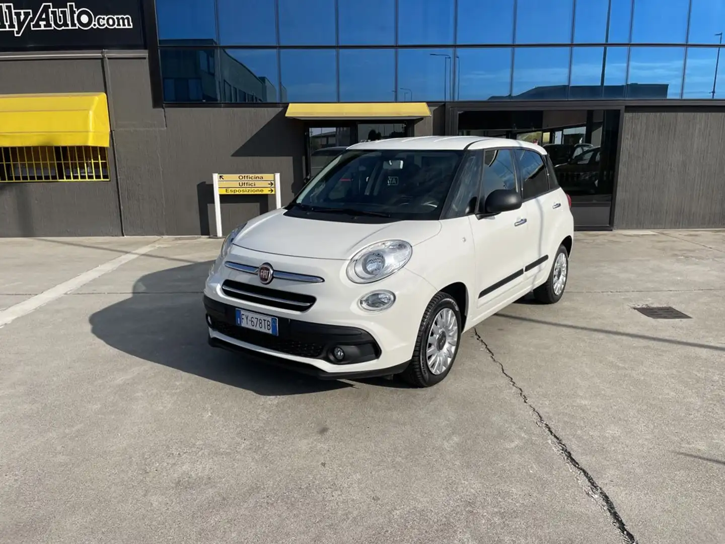 Fiat 500L PRO URBAN 1.3MJET MTA 95CV EURO6D (N1) AUTOMATICA Bílá - 1
