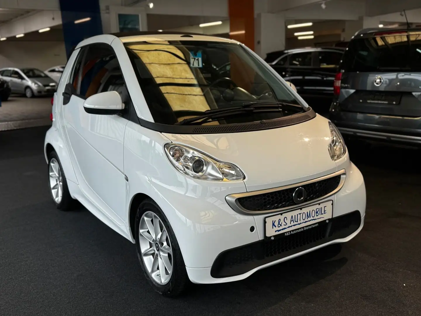 smart forTwo fortwo cabrio *SHZ*KLIMA*LEDER* Weiß - 1