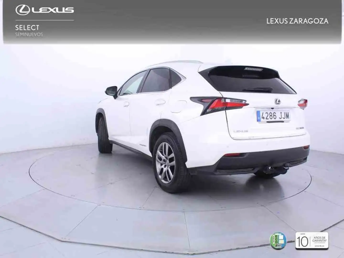 Lexus NX 300h 2.5 Executive 4WD Tecno Weiß - 2