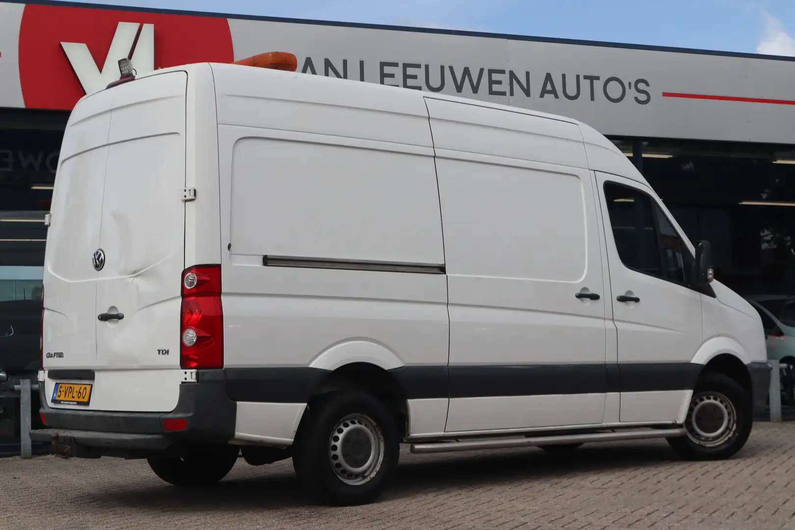 Volkswagen Crafter 50 2.0 TDI L2H1 | Airco | Cruise control | APK 13- Wit - 2