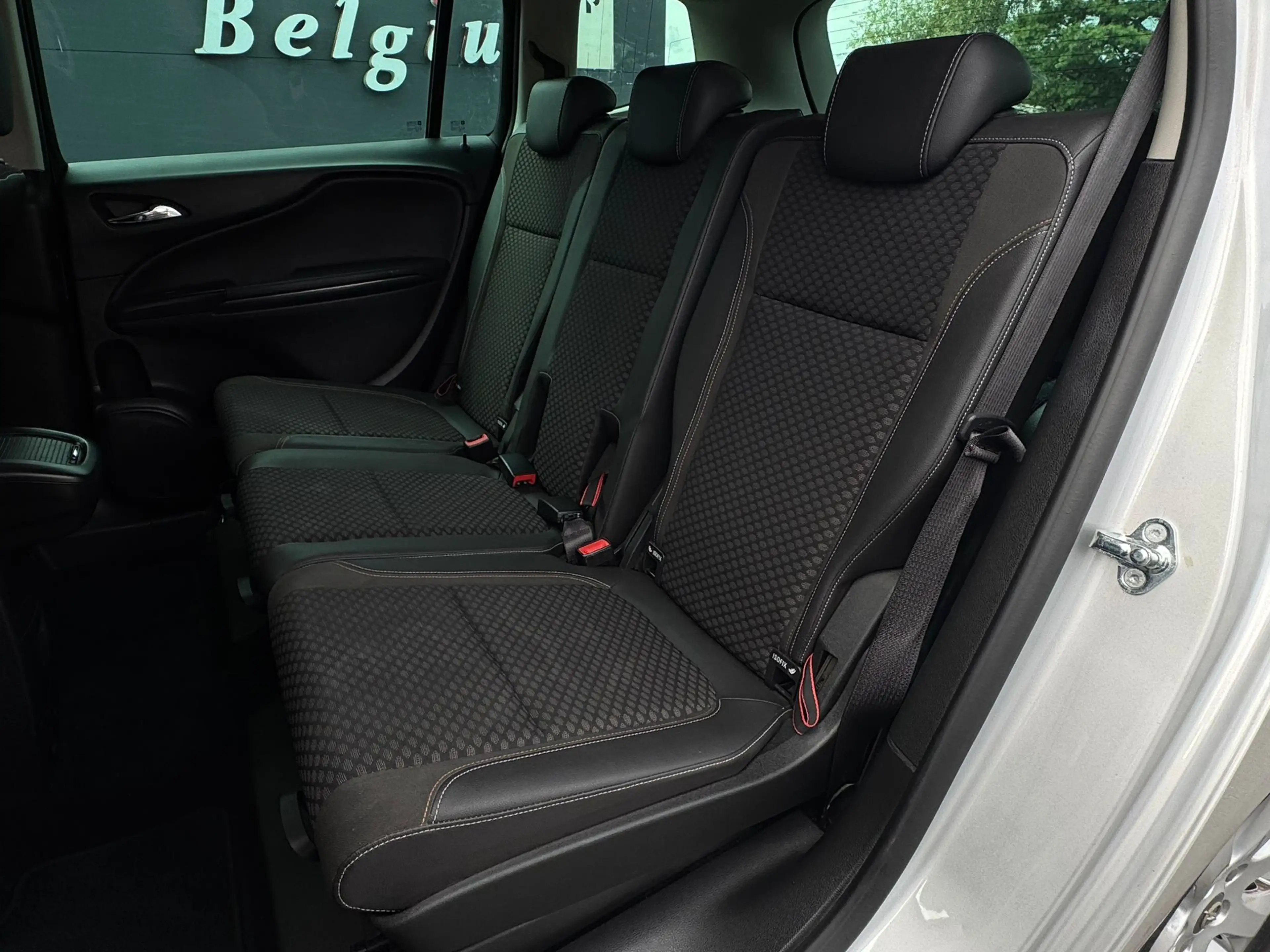 Opel Zafira Tourer Zafira 1.6 CDTi * GARANTIE 12 MOIS * CONTROLE TECHNIQUE * 5 PLACES — photo 6