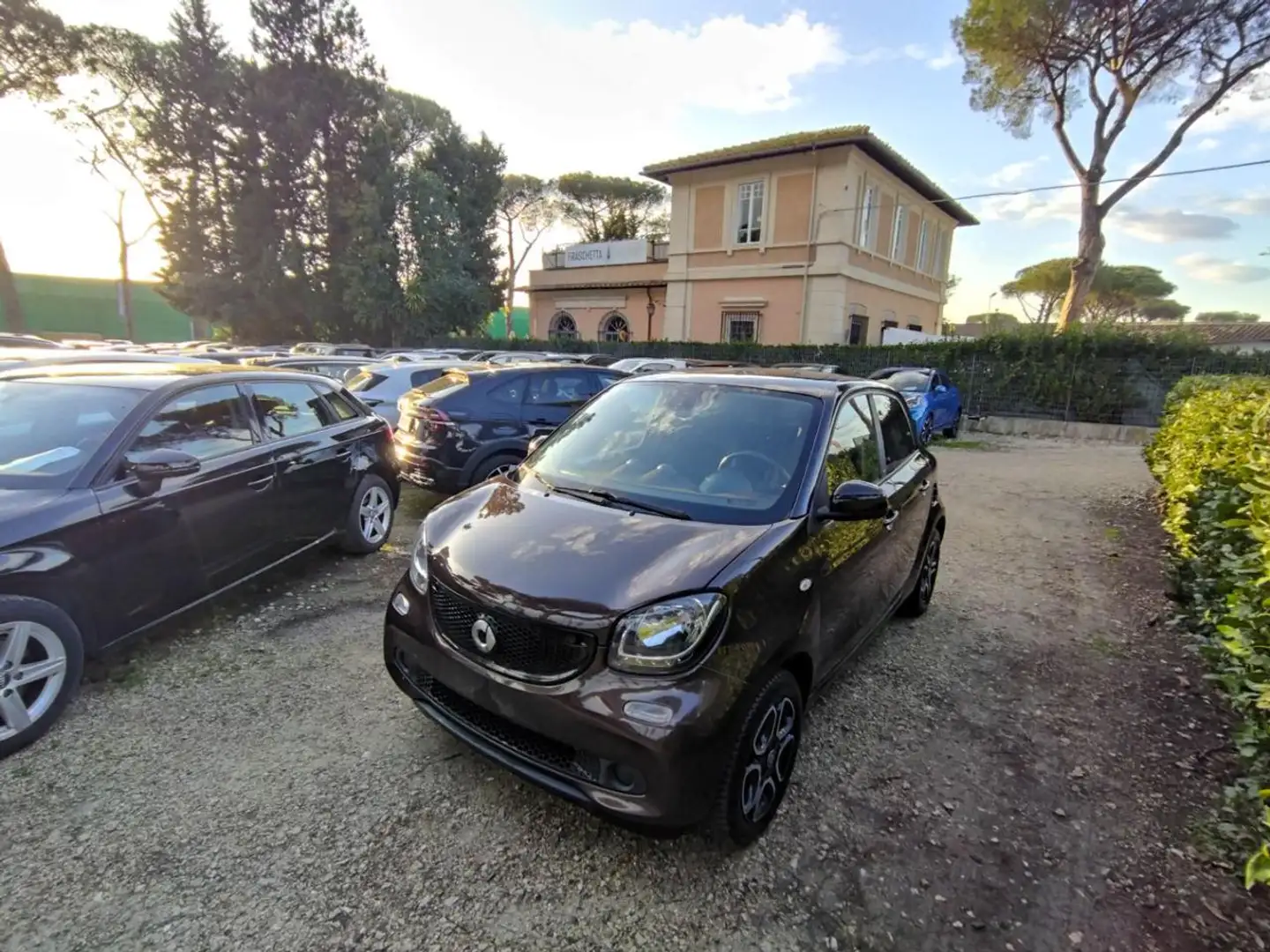smart forFour 0.9cc TURBO PERFECT 90cv NAVI CERCHI IN LEGA Marrón - 1