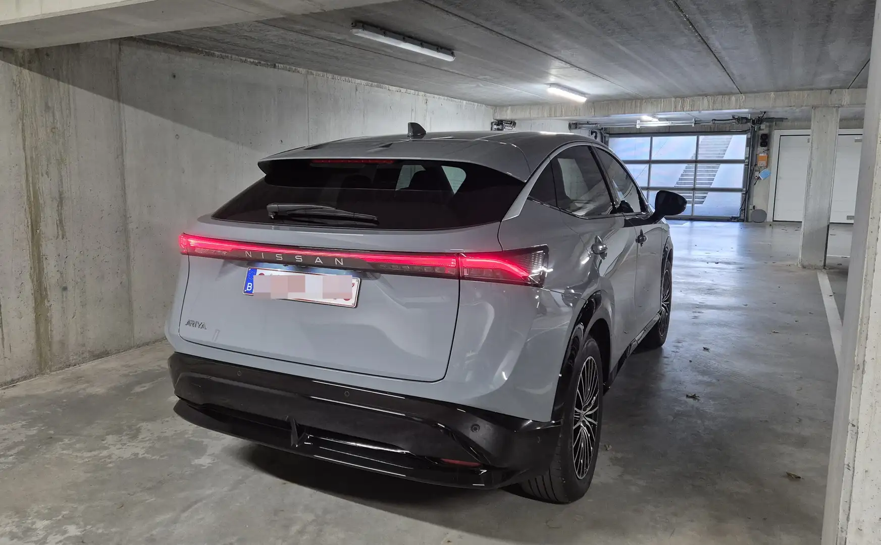 Nissan Ariya Ariya 63 kWh Evolve Pack Grijs - 1